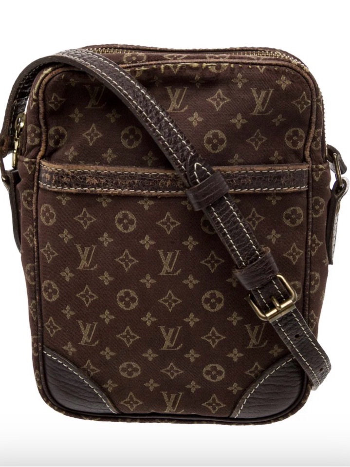 Luis Vuitton Monogram Danube